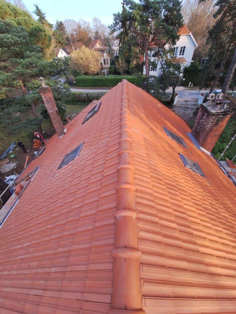 Toiture terminée : Rénovation dont ajout et pose de Velux neufs - par couverture LD, couvreur Désiré Lafleur